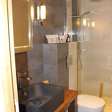 Bed & Breakfast Charamelia 3*